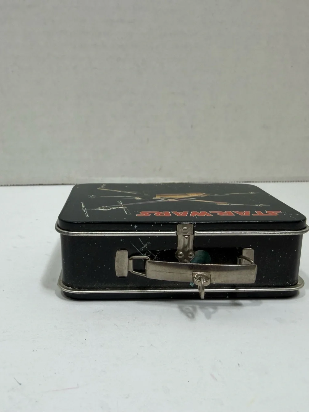Hallmark Star Wars Mini Tin Lunchbox Ornament 1998